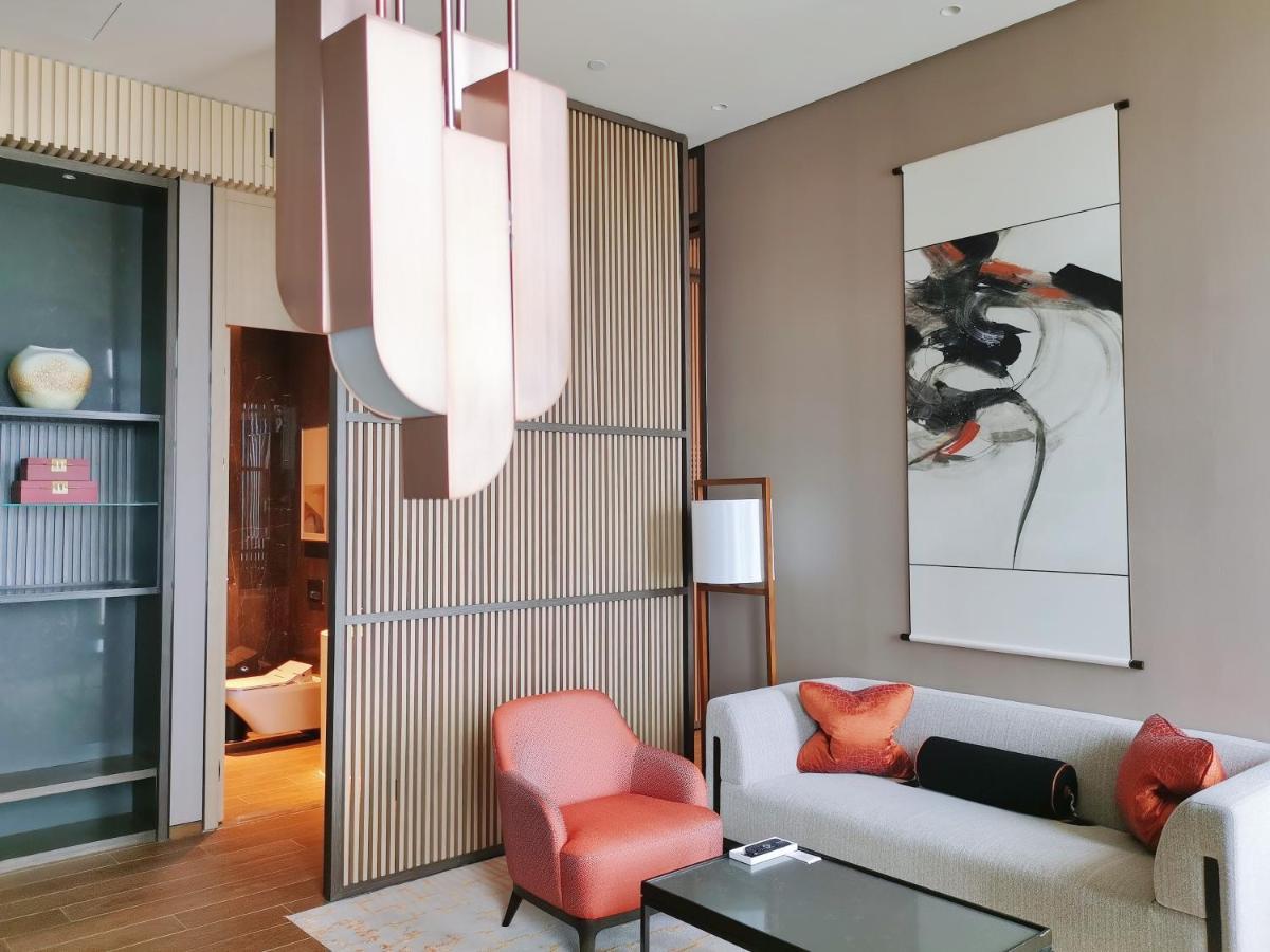 Jumeirah Guangzhou-Complimentary Shuttle Bus To Canton Fair Complex Exterior photo